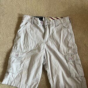 Free Planet Size 30 Shorts